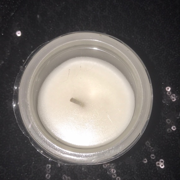 Namaste Candle - Picture 2 of 2